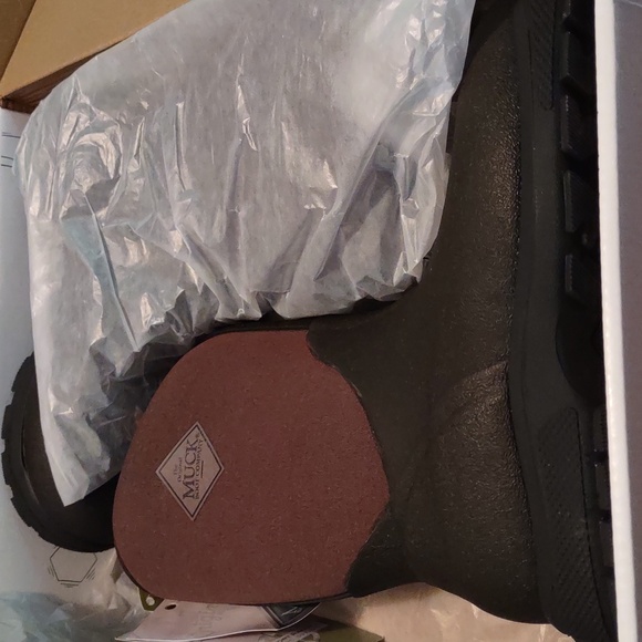 New in box muck boot youth element brown sz 12 - Picture 8 of 9